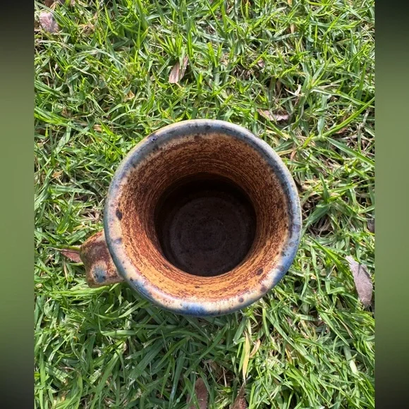 70s Vintage Hand Thrown Pottery Mug - Picture 4 of 6